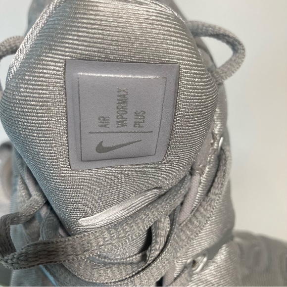 Nike Air Vapermax Plus US 8 - Picture 7 of 11